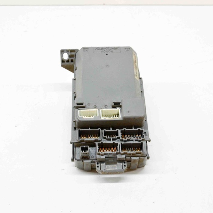 Modul panou de siguranțe HONDA CR-V II RD_ 2003 OEM: 3820A-S9A-E002,U248VR
