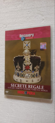 SECRETE REGALE UCIGASII ,NEBUNI ,DESFRAU , SARUTUL MORTII ,DVD DESCOPERA foto