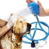 Dispozitiv practic Pufo Pet cu furtun pentru spalat si periat animale de companie, albastru