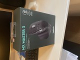 Kit Logitech mx master 3 plus tastatura ca noua care a fost expusa in altex ca model cateva ore de utilizare doar