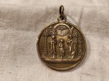 MEDALION SFANTA FAMILIE 1900 cu SFANTA MARIA SFANTUL IOSIF si PRUNCUL ISUS UNIC