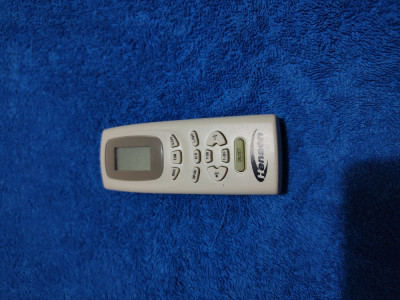 Telecomanda aer conditionat / telecomenzi aer conditionat ORIGINALE, HENSON , stare foarte buna, perfect functionala !! foto