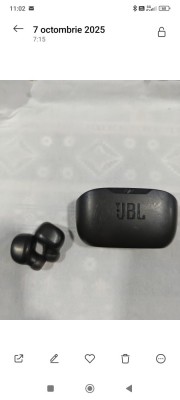 Vand casti JBL Bluetooth foto