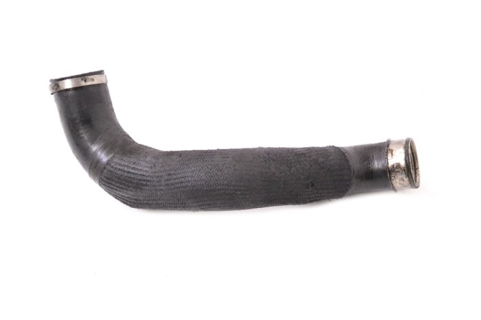 Furtun intercooler dreapta CHRYSLER 300 C LX 2006 OEM: 04861690AC | 11686516