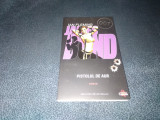 Cumpara ieftin IAN FLEMING - PISTOLUL DE AUR
