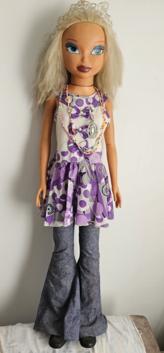 Păpușă My Scene - Barbie (My Size) PRODUSA DE MATTEL , INALTIME 1 METRU .