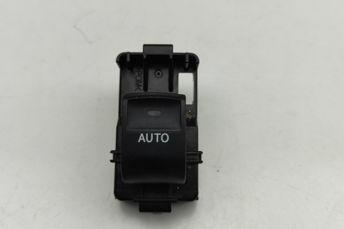 Buton geam ușă st&acirc;nga față TOYOTA PRIUS PLUS _W4_ 2019 OEM: 84810-33120 31057978