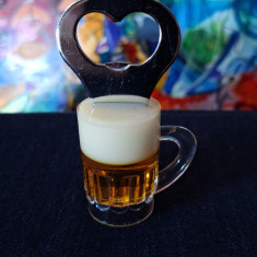 Desfacator de bere in forma de halba cu magnet ( Desfacator de sticle )