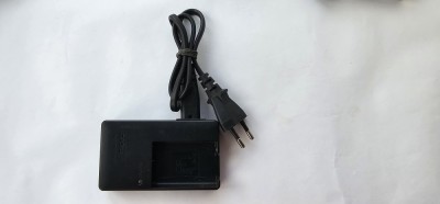 INCARCATOR CASIO BC-90L LA 4,2 -1000 mA . foto