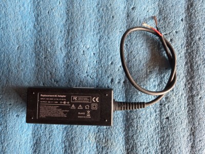 alimentator 19 volti - 1,5 A - fara mufa foto