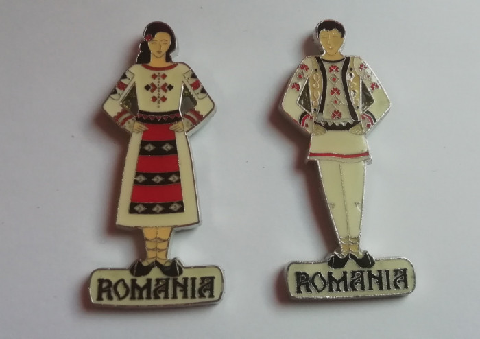 D1 - Magnet frigider - Tematica turism - Costume populare - Romania 2