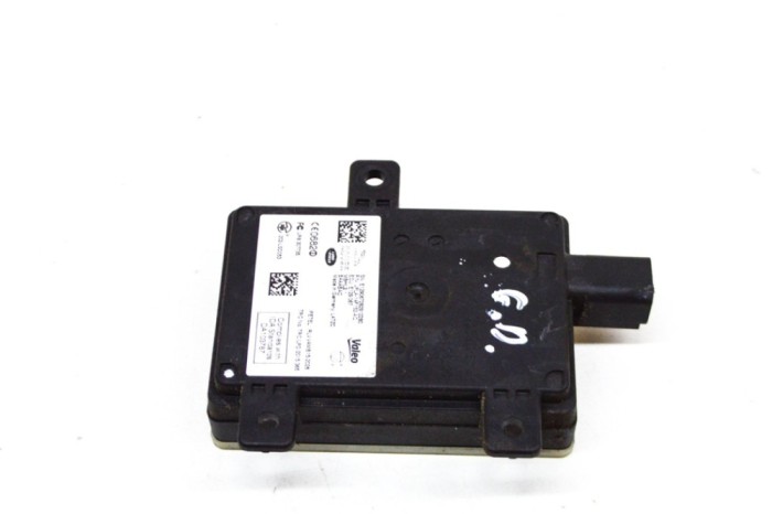 Modul de control unghi mort JAGUAR I-PACE X590 2019 OEM: JPLA-14F152-AC 13923176