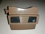 Cumpara ieftin VIZOR PENTRU DIAPOZITIVE CIRCULARE VIEW MASTER _BONUS 4 DIAPOZITIVE CIRCULARE