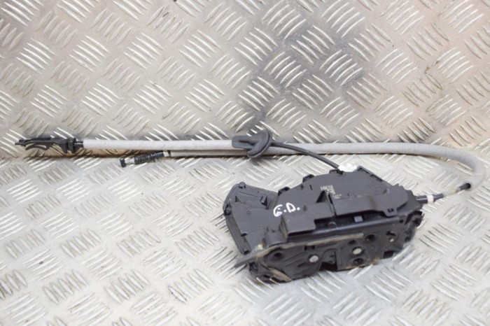 &Icirc;ncuietoare ușă dreapta spate VW ID.3 E11 2021 OEM: 5TA839016K,A6K-5TA839016K,A046465 14977723