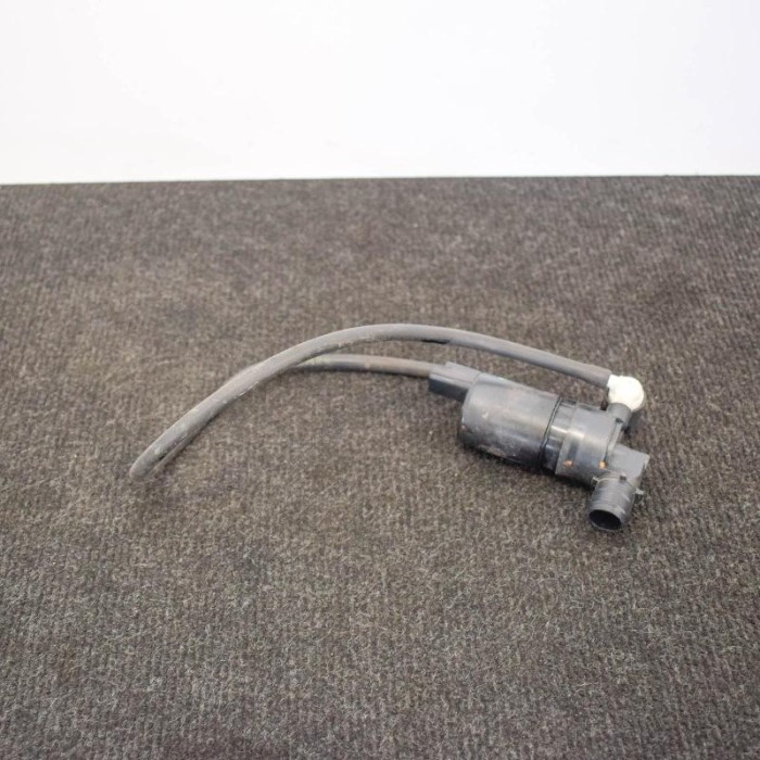 Motor rezervor lichid de parbriz DACIA SANDERO II 2014 OEM: 286203634R286200851R8200295685 3906141