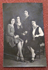 Grup de patru femei - Fotografie tip carte postala datata 1929, Balcic foto