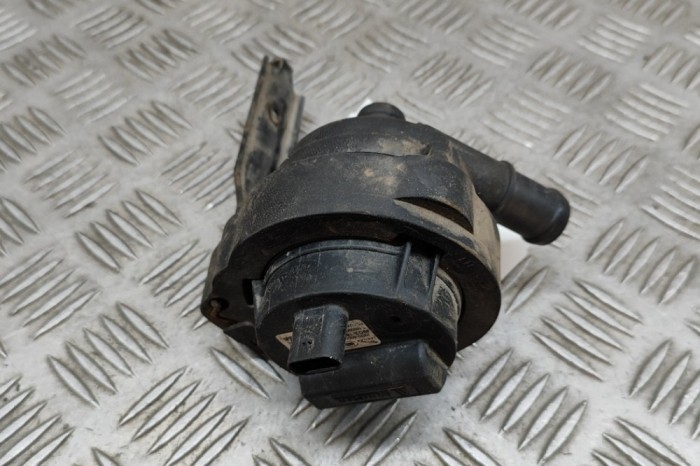 Pompa de apa auxiliara JAGUAR I-PACE X590 2018 OEM: J9D3-18D473-AA,J9D3-8501-AA 28705415