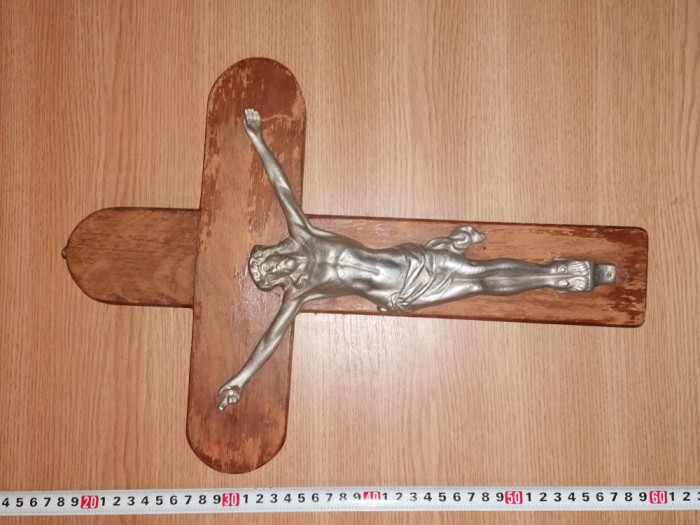 CRUCE VECHE / CRUCIFIX