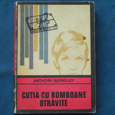 CUTIA CU BOMBOANE OTRAVITE - ANTHONY BERKLEY foto