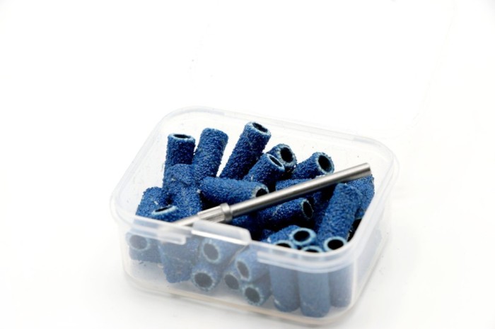 Set de capace &icirc;n cutie 30 buc, culoare albastră