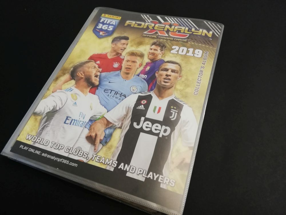 Album gol + set complet de cartonase Panini Adrenalyn FIFA 365 2019 |  arhiva Okazii.ro