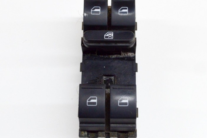 VW PASSAT Variant B7 365 2010 OEM: 1K4959857B SKU: 17239290