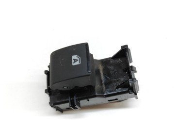 Buton geam ușă dreapta spate TOYOTA HILUX VIII Pick-up _N1_ 2018 OEM: 84810-0K080 23470824 foto