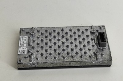 Stație de &amp;icirc;ncărcare wireless FORD PUMA J2K, CF7 2022 OEM: M1TT-19J235-BA 25311741 foto