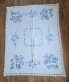 FATA DE MASA VINTAGE DIN IN GROS SI MARGINI CROSET