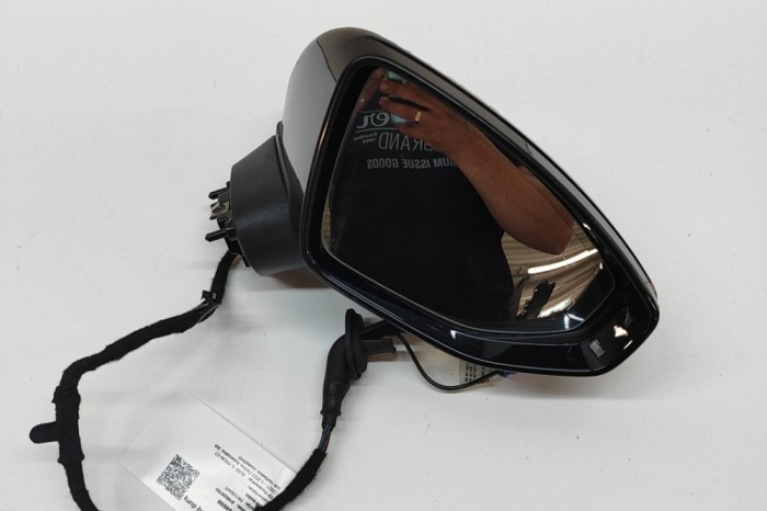 Oglinda laterală dreapta AUDI E-TRON GT 2023 OEM: 4J3857410K 31444698