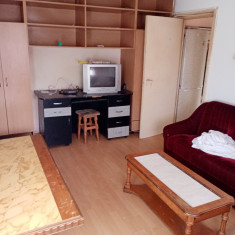 Închiriez apartament cu doua camere în Hunedoara