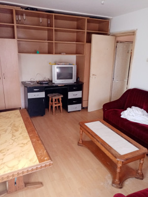 &amp;Icirc;nchiriez apartament cu doua camere &amp;icirc;n Hunedoara foto