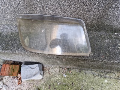 Sticlă far dreapta VW Bora foto