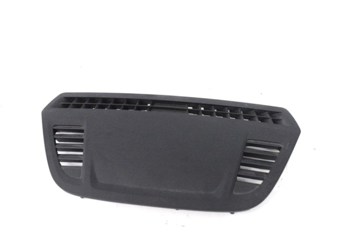 nerasta BMW X2 F39 2018 OEM: 7936789 16888317