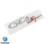 Sigla scris &bdquo;GTS Super&rdquo; laterala originala Vespa GTS Super (17-22) - GTS Super HPE 4T LC 125-300cc - montaj lateral, Piaggio
