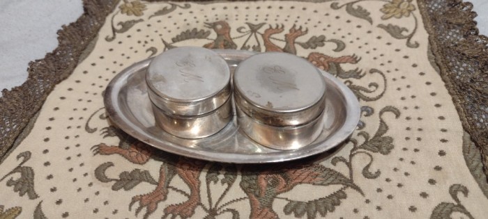 3Piese Argintate /Tavita /2/cutii med.