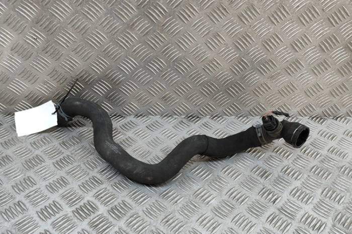 Furtun de lichid de răcire AUDI A3 Sportback 8VA, 8VF 2016 OEM: 5Q0122051DE 30827076