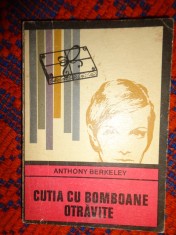 Cutia cu bomboane otravite - Antohny Berkeley / colectia enigma / carte politista