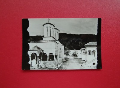 CARTE POSTALA - RSR - MANASTIREA HOREZU foto