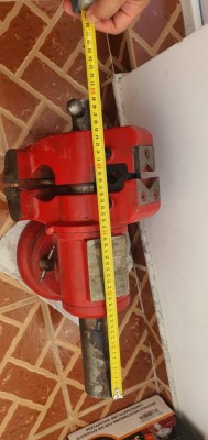 Menghină cu cap rotativ foto