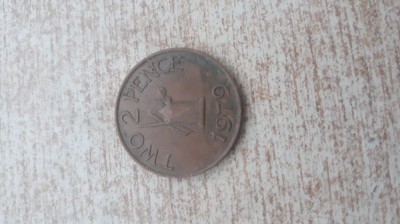 Guensey 2 pence 1979. foto