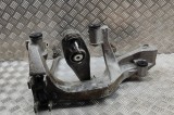 Suport punte st&acirc;nga PORSCHE 911 996 1999 OEM: 99634134105,996.341.341.05,99633115107,996.331.151.07,99634105307,996.341.053.07,99633104507,996.331.045