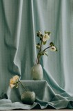 Tablou Canvas, "Flori delicate &icirc;n vaze verzi", Flori, Vaze, Draperie, Verde, Artă, Natură, Estetică, Eleganță, Simplu, Armonie, 26 x 39 cm, CMCLASS