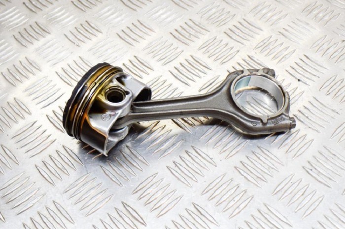Piston AUDI A4 8W2, B9 2018 OEM: 04E198401D,06A107441 11545228