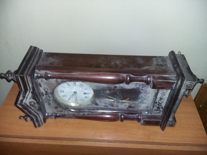 Ceas de perete VECHI cu pendula,pendula de perete,carcasa  lemn,MECANIC.T.GRATUIT | Okazii.ro