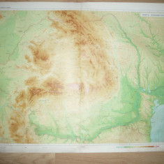 Harta Hipsometrica RSR ,text pe spate , 80x62cm ,1970 , pete de apa