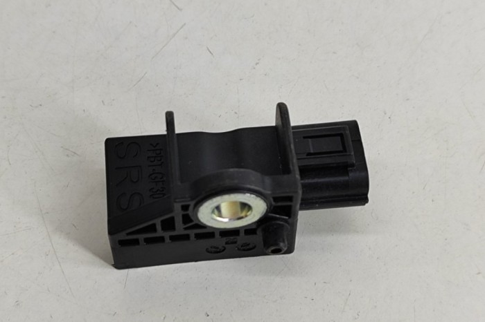 Senzor de impact lateral dreapta HONDA CIVIC X Hatchback FC_, FK 2018 OEM: 77970-TX6-A011-M4 | 27282004