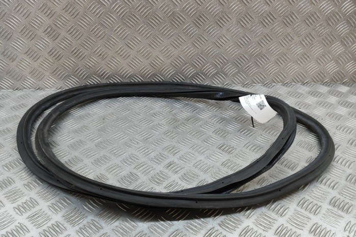 Garnitura ușă st&acirc;nga față AUDI A8 D4 4H_ 2011 OEM: 4H0831721F | 27753253