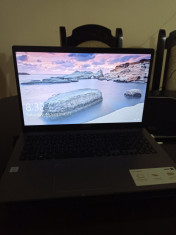 Laptop ASUS proc.Intel? Core? i3-8145U 3.90 GHz 15.6&amp;quot;,Full HD, 8GB, 256GB SSD foto