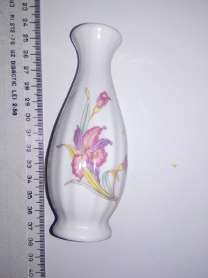 VAZA MICA PORTELAN - TAIWAN foto